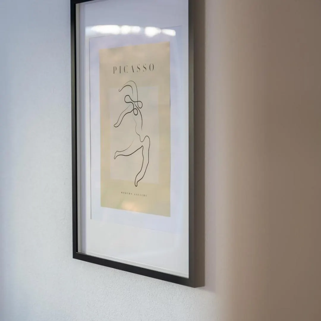 Special Trio Picasso Apartment Basel, Bahnhof Grossbasel 10-Star  バーゼル